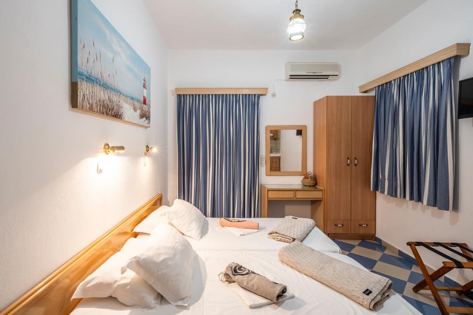 Bofor Studios & Rooms Λιβαδάκια Δωμάτιο φωτογραφία
