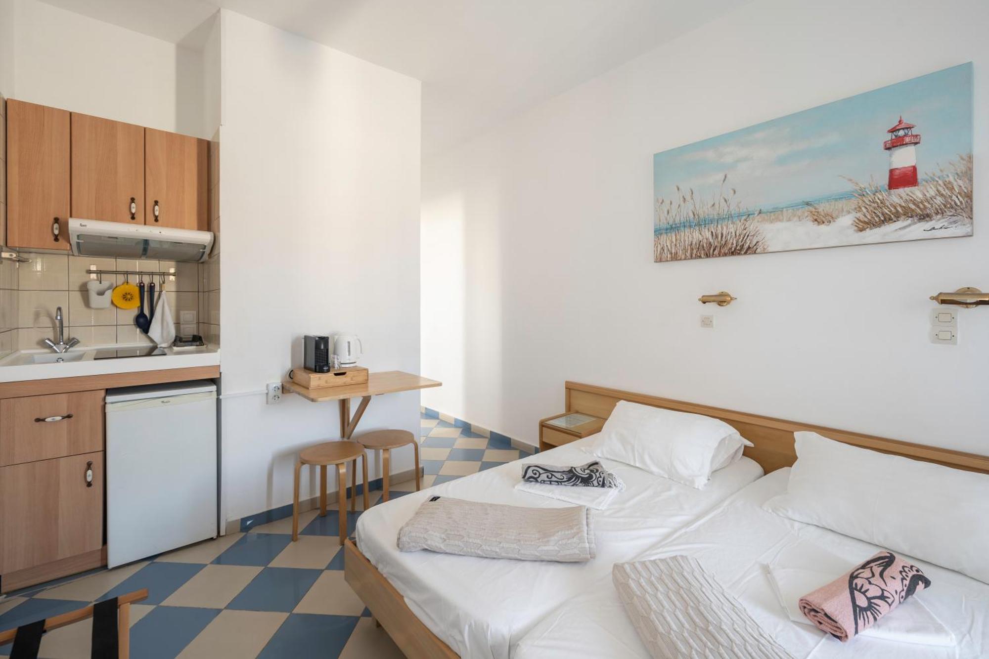Bofor Studios & Rooms Λιβαδάκια Δωμάτιο φωτογραφία