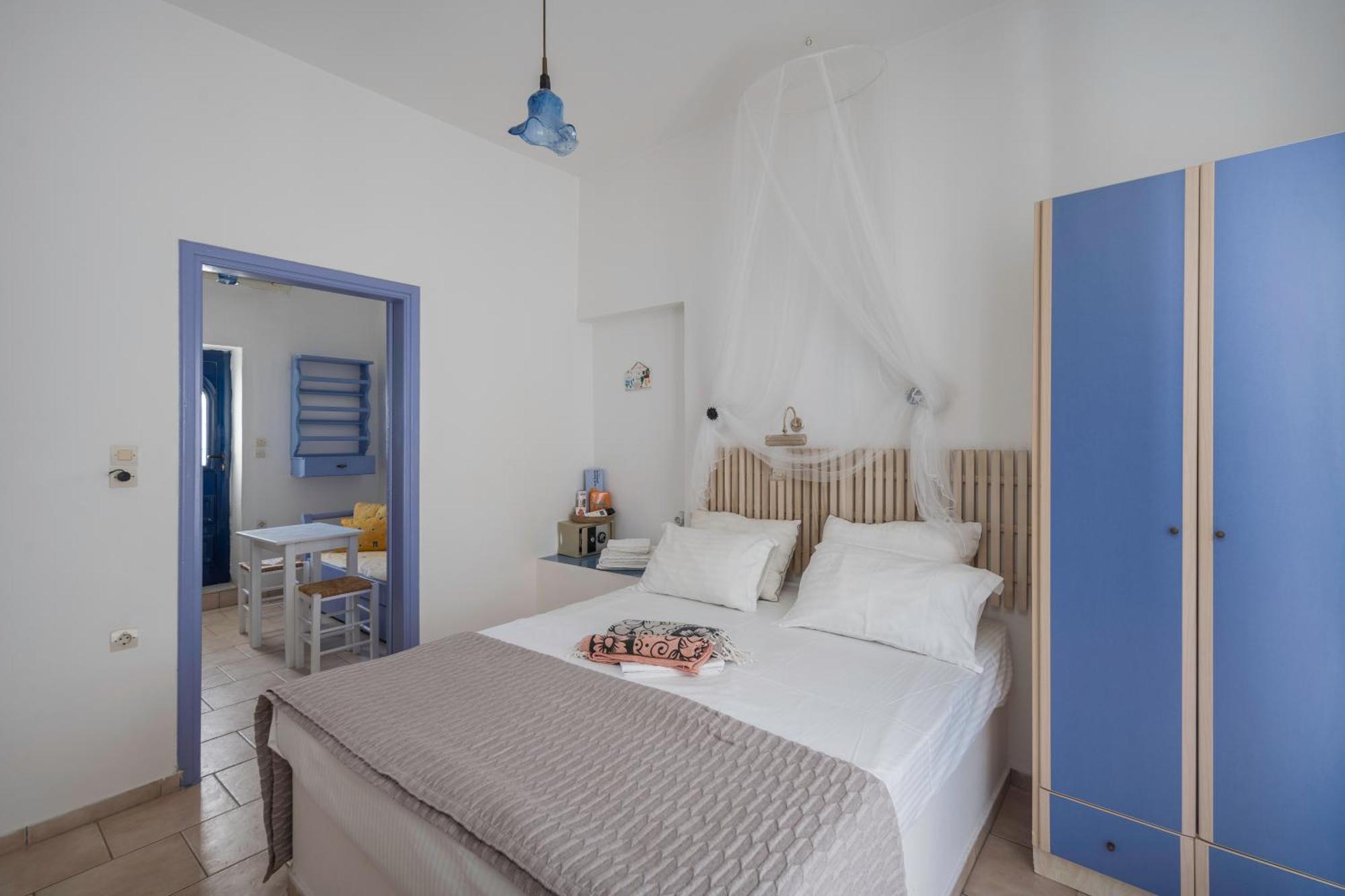 Bofor Studios & Rooms Λιβαδάκια Δωμάτιο φωτογραφία